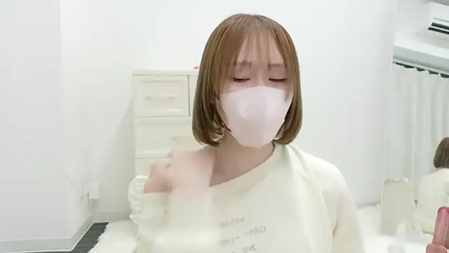 remuchan   online show from 04/27/26, 07:50