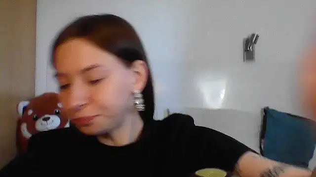 JuicyErika online show from 04/30/26, 06:14