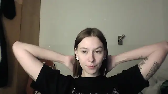 JuicyErika online show from 05/11/26, 09:23