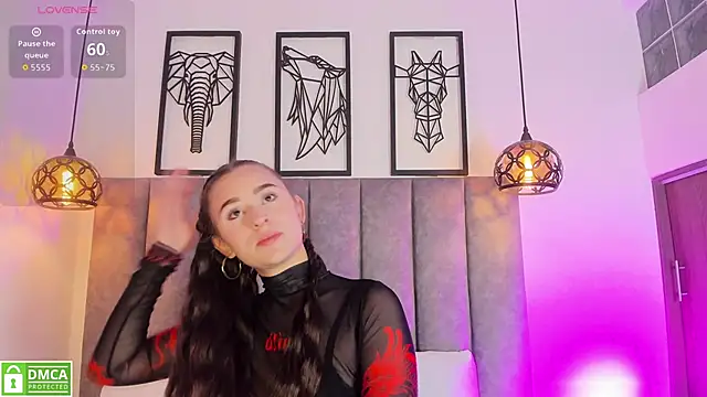 Vanne Queen  online show from 05/19/26, 11:27