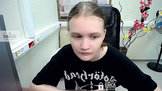  donnaSia  online show from 07/13/26, 11:13