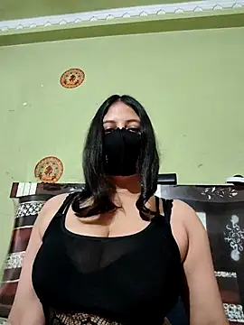 Priya 9945 online show from 07/02/26, 11:38