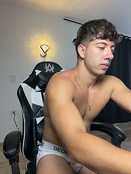SEAN CRUISE online show from 06/03/26, 02:33