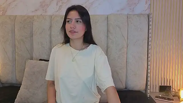 Alahia Bloom online show from 06/18/26, 11:58