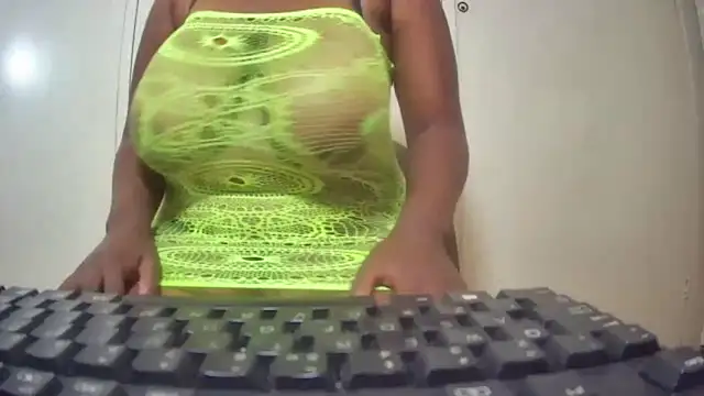 BusttyBoobs19 online show from 05/03/26, 01:00