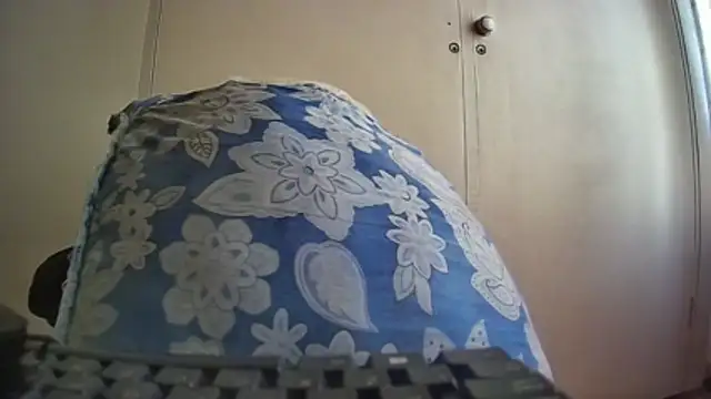 BusttyBoobs19 online show from 05/04/26, 07:15