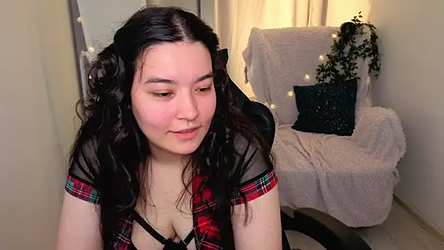 MomoRins online show from 05/20/26, 10:05