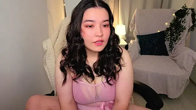 MomoRins online show from 05/24/26, 10:59