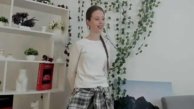 JoellenMadnick online show from 04/24/26, 03:20