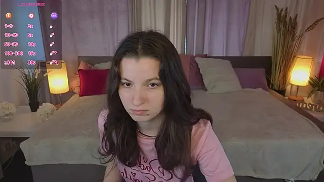 BelovedAlice online show from 05/19/26, 02:23