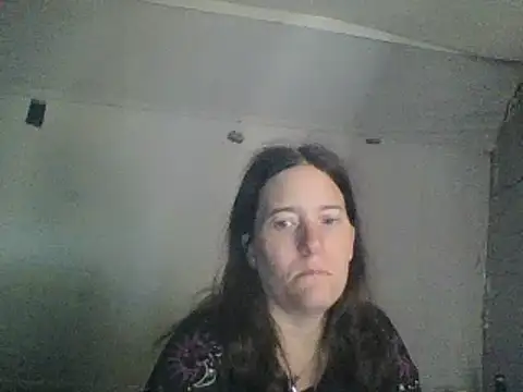 Snapshot of Mini83 chatting on 05/05/26, 04:26 Mini83 online show from 05/05/26, 04:26