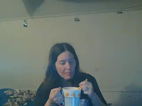 Snapshot of Mini83 chatting on 05/07/26, 05:29 Mini83 online show from 05/07/26, 05:29