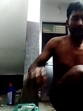 hot boy 27  online show from 04/28/26, 04:01