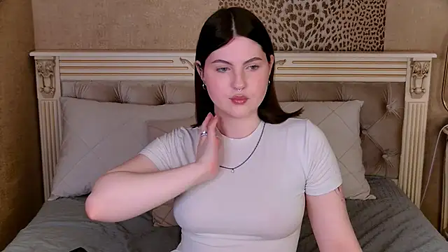 IvySimmons online show from 05/08/26, 08:47