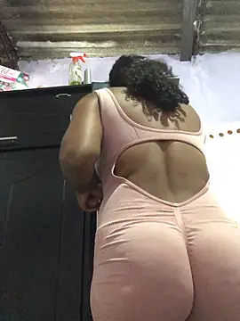 ZaraBlaze23 online show from 04/22/26, 06:20