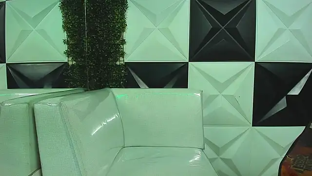 jbarto  online show from 05/19/26, 01:39