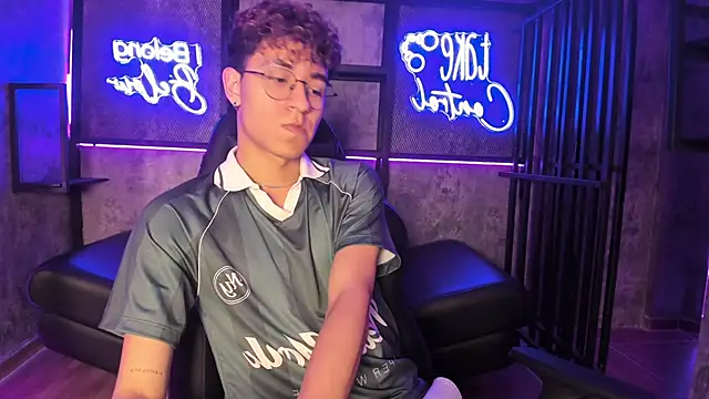 AngeloBellini online show from 04/27/26, 01:31