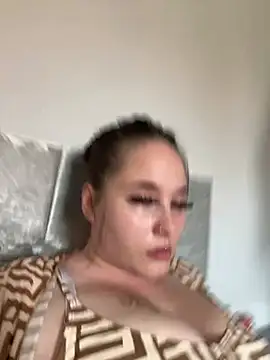 Poppylooloo online show from 05/24/26, 12:43