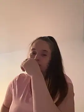 Poppylooloo online show from 06/07/26, 01:04