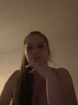 Poppylooloo online show from 06/16/26, 07:05