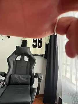 Jackdaniel001  online show from 05/11/26, 04:04