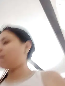 Nicol Alvarez1 online show from 05/05/26, 04:04