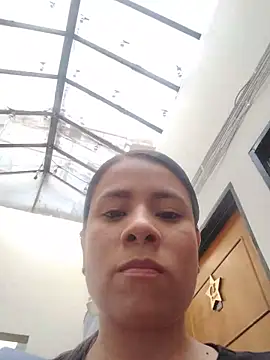 Nicol Alvarez1 online show from 05/14/26, 10:27