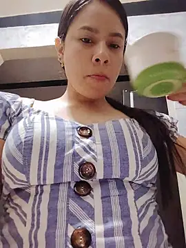 Nicol Alvarez1 online show from 06/02/26, 11:40