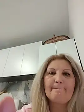 Divineblond online show from 02/20/26, 09:04