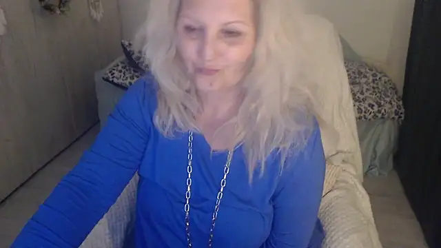 Divineblond online show from 03/24/26, 10:15