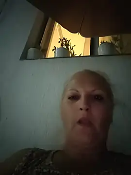 Snapshot of Divineblond chatting on 07/02/26, 07:31 Divineblond online show from 07/02/26, 07:31