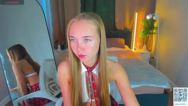 Milana Sorrento online show from 06/02/26, 01:07