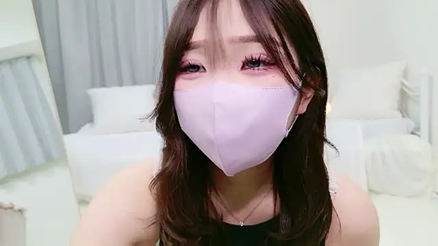 shion 00 online show from 06/13/26, 10:13