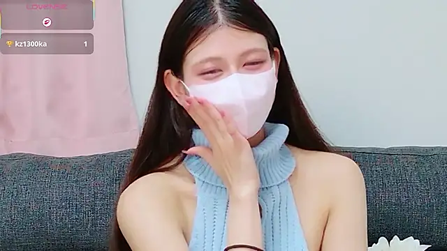 Lina caro  online show from 04/25/26, 01:52