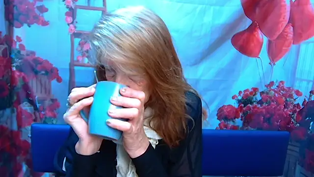AliceWriter online show from 05/06/26, 05:14