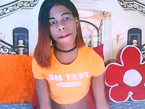 Snapshot of EbonySweetPeach chatting on 05/09/26, 05:45 EbonySweetPeach online show from 05/09/26, 05:45