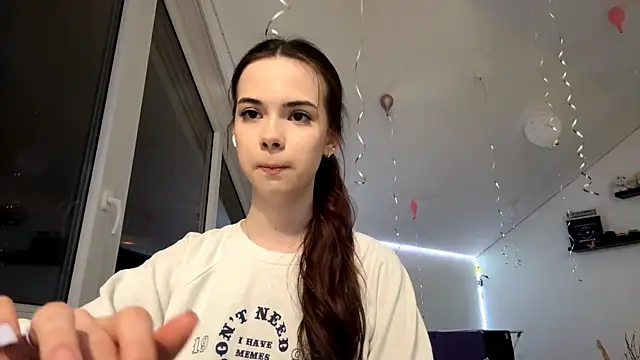 JoellaGrode online show from 04/24/26, 08:55