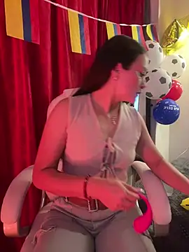 SamiiContreras  online show from 07/04/26, 11:05