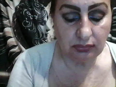 LoaqLovew online show from 04/25/26, 03:09