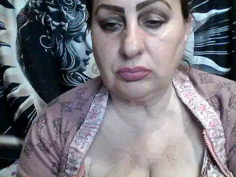 LoaqLovew online show from 04/26/26, 08:23