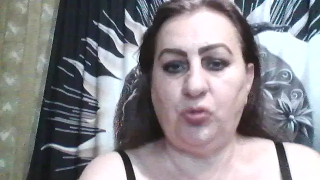 LoaqLovew online show from 06/14/26, 09:11