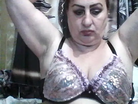 LoaqLovew online show from 07/16/26, 08:53