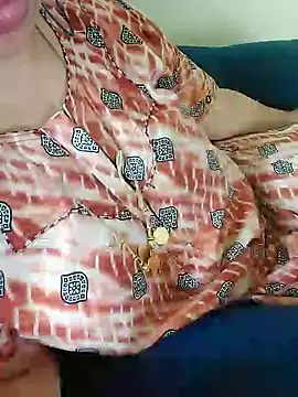 Call Honey online show from 06/10/26, 06:12