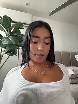 SaryJonex online show from 06/22/26, 02:58