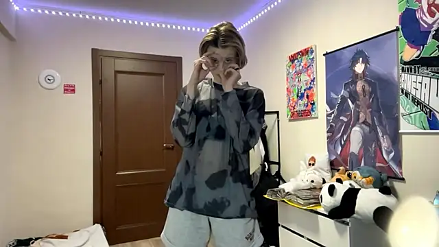 Queen moments  online show from 04/23/26, 12:29