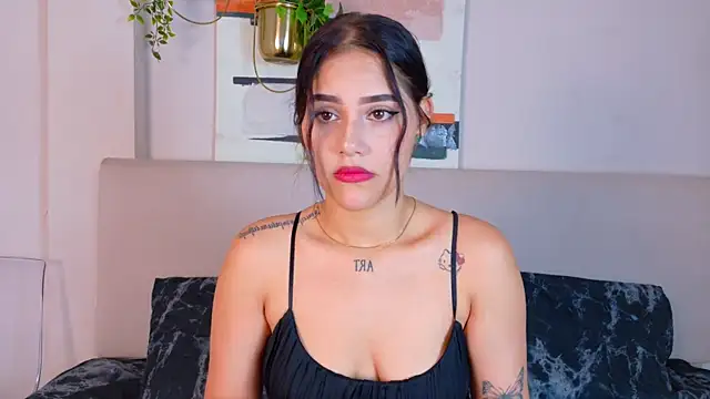 CuteWofy  online show from 05/06/26, 07:08