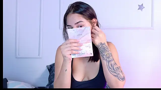 CuteWofy  online show from 06/10/26, 11:42
