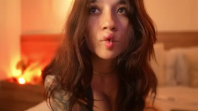 Charlotte Rossee online show from 07/28/26, 06:20