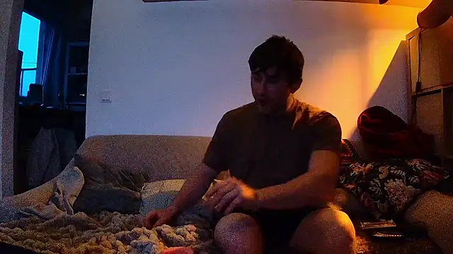 Goldensummar online show from 04/26/26, 06:27