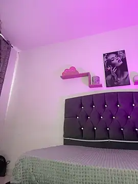 KITTY1022 online show from 04/26/26, 12:36